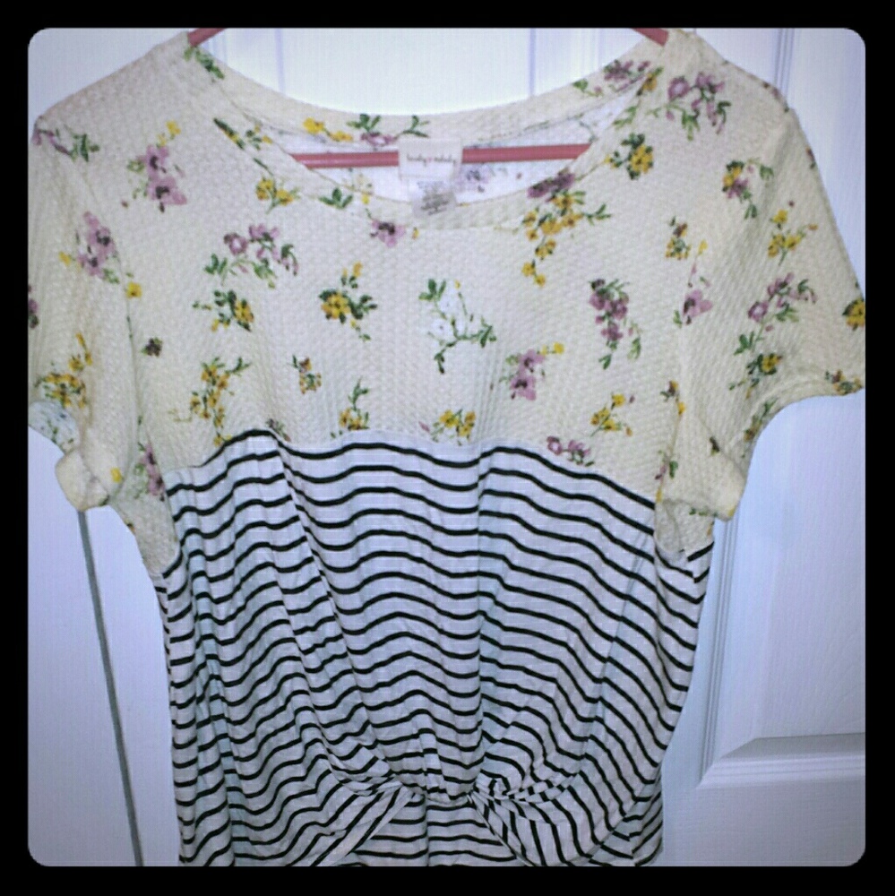 Lovely Melody Tee